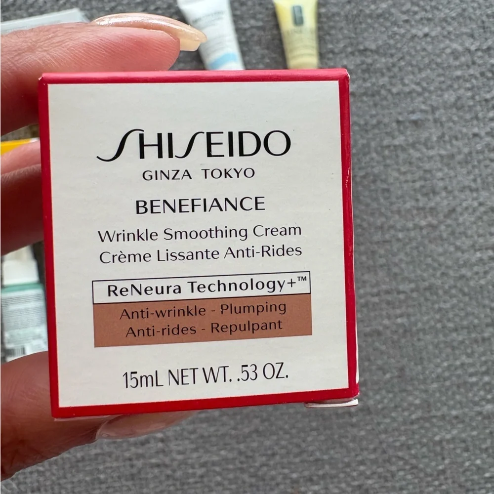 Luxury Skincare Deluxe bundle Set – Estee Lauder, Shiseido, Murad, Vichy, More - Picture 9 of 14